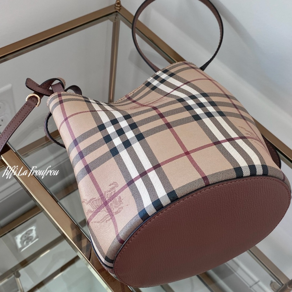 Authentic Burberry bucket bag - Picture 6 of 16